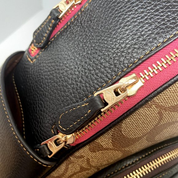 Coach Court Backpack In Blocked Signature Canvas With Souvenir Patches c6920 - Picture 8 of 11